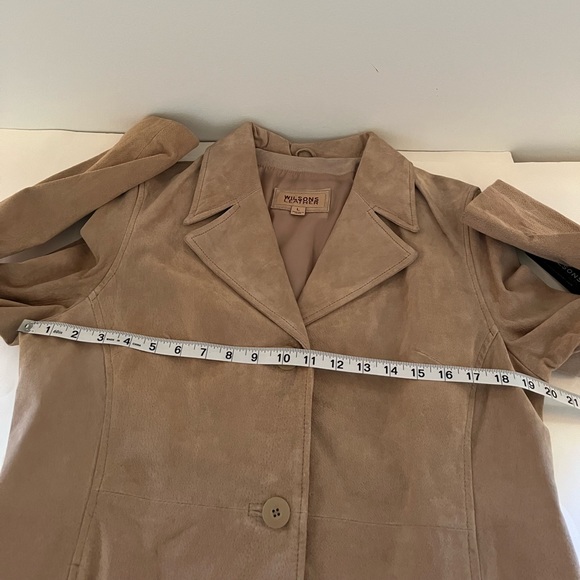 SOLD…On another Platform! Wilsons Genuine Leather Suede Tan Women Jacket Size L - Picture 8 of 11